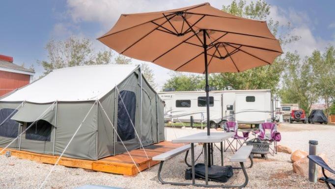 Funstays Glamping Setup Tent In Rv Park #4 Ok-T4 Moab Eksteriør bilde