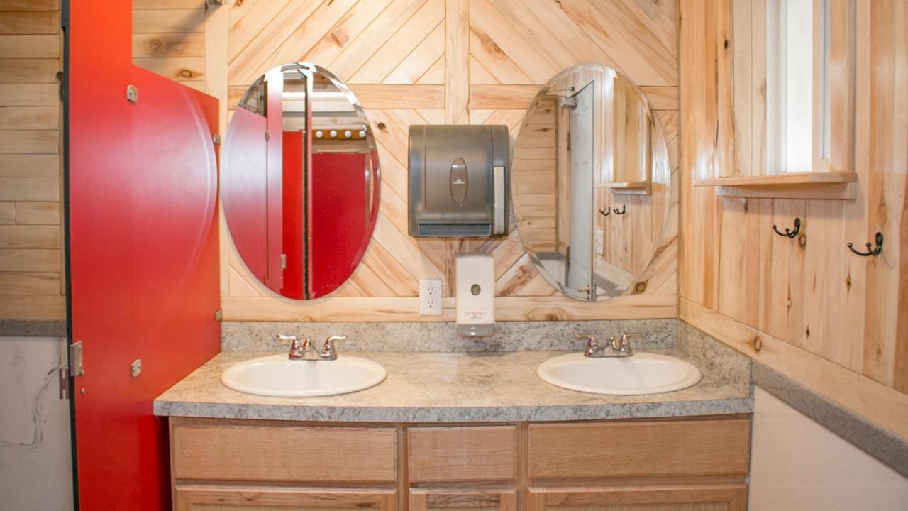 Funstays Glamping Setup Tent In Rv Park #4 Ok-T4 Moab Eksteriør bilde